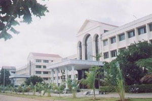 Adhiyamaan College of Engineering