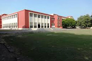 Mount Carmel College, Lucknow